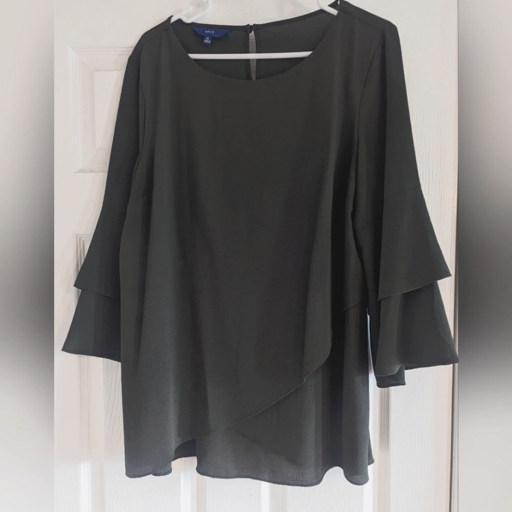 Apt. 9 women's dark Green blouse